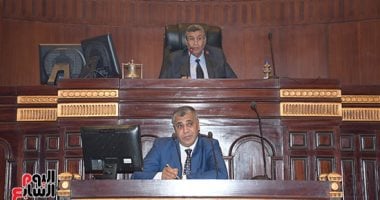 "خطة البرلمان" توصى الحكومة بإعادة النظر فى استمرارية وزارة قطاع الأعمال 