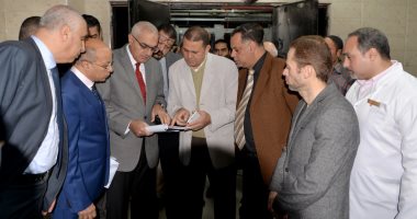 صور.. رئيس جامعة المنصورة يتفقد مركز جراحة القلب والصدر الجديد