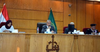 محافظ القليوبية فى أول مجلس تنفيذى: خدمة المواطن على رأس أولوياتى