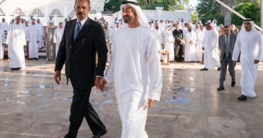 محمد بن زايد يستقبل رئيس إريتريا لبحث العلاقات الثنائية بين البلدين