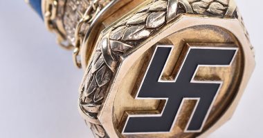عصا خليفة هتلر بيعت بـ 25 ألف إسترلينى.. اعرف قصتها