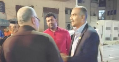 رئيس حى الدقى يقود حملة مكبرة لرفع الإشغالات