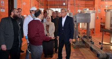 فيديو وصور.. محافظ القليوبية يتفقد الوحدات الصحية والمناطق الصناعية بالخانكة