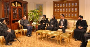 محافظ أسيوط يستقبل الأنبا بيجول أسقف الدير المحرق والأنبا ثاؤفيلس أسقف ايبارشية منفلوط