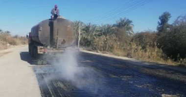صور.. رصف طرق داخلية وحملات نظافة لشوارع مدينة موط بالداخلة