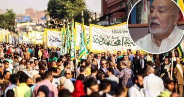 الطرق الصوفية تستعد لاحتفالات الليلة الكبيرة للحسين.. آلاف المريدين يتوافدون من المحافظات.. ومشايخ الطرق: المشاركة ستكون كبيرة هذا العام لاستقرار الدولة وعودة السياحة.. ويؤكدون: تنظيم ندوات لتجديد الخطاب الدينى