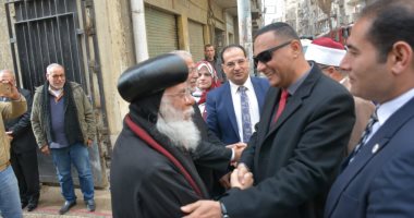 صور.. محافظ الدقهلية من كنيسة الروم الكاثوليك: المصريون نسيج واحد قوى ومترابط