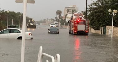 الطقس السيئ فى إسرائيل يتسبب فى غلق مطار حيفا .. صور