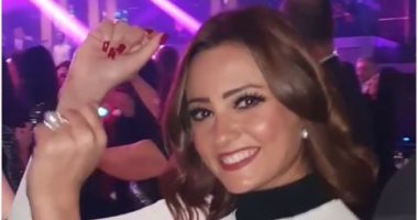 بشرى تنفى خروج عمرو منسى وكمال زادة من مهرجان الجونة
