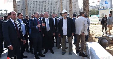 رئيس الوزراء يتفقد أعمال تطوير ميدان التحرير