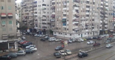 صور.. أمطار غزيرة على مدينتى بورسعيد وبورفؤاد