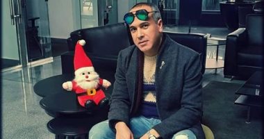 "محمد" يحتفل بالكريسماس مع أبنائه ويشاركنا صورهم