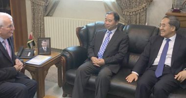 بحث تبادل المنح الدراسية بين الاردن والصين 