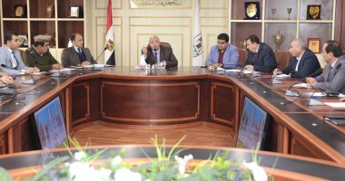 الموافقة على 1160طلبا وتحرير 239 عقد تقنين أراضى ببنى سويف
