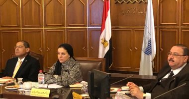 جامعة الإسكندرية تطلق مبادرة "حى وسط بلا أمية"
