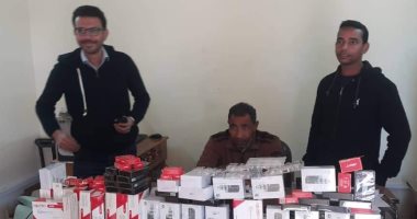 جمارك قسطل تحبط محاولة تهريب كمية من الأدوية و السجائر 