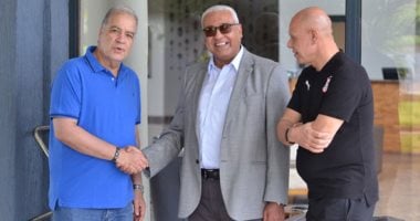 السفير المصرى فى زامبيا يزور بعثة الزمالك قبل مواجهة زيسكو