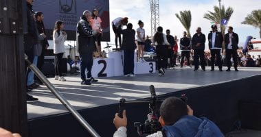 وزير الرياضة يسلم جوائز ماراثون زايد الخيرى.. صور