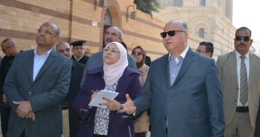 صور.. محافظ القاهرة يوجه بطلاء العقارات المطلة على مجمع الأديان بمصر القديمة