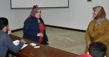 صور..رئيس جامعة القناة تتفقد لجان الامتحانات بالكليات