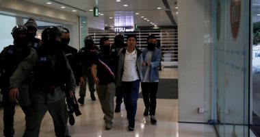 هونج كونج: مثيرو شغب يغلقون مركزا للتسوق ويعتدون على المتسوقين