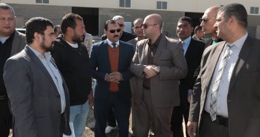 محافظ بني سويف يتفقد إنشاء مجمع الصناعات الصغيرة ويتابع حملات الإزالة بـ"سمسطا"