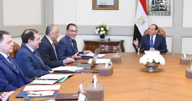 السيسى يبحث مع قيادات الدولة الأوضاع في ليبيا ومفاوضات سد النهضة.. الرئيس يوجه ببذل أقصى الجهد للحفاظ على الأمن ومكافحة الإرهاب والتطرف.. ويتابع تطورات مؤشرات الأداء الاقتصادى والاحتياطي النقدى الأجنبى   
