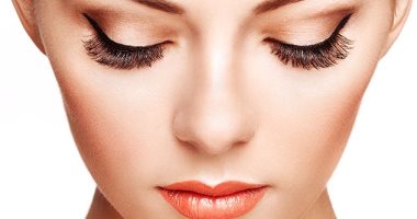 وصفات طبيعية لتقوية الرموش.. "عشان ما تحتاجيش لاكستنشن صناعي"