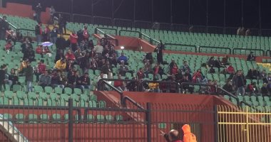صور.. جماهير الأهلى تنتشر في مدرجات السلام استعدادا للقاء بلاتينيوم 