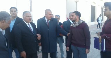 مدير تعليم الإسماعيلية يطمئن علي سلامه الوجبات الغذائية بالمدرسة الثانوية الفنية 