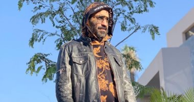 شاهد.. أول ظهور لـ أحمد فهمى بعد إصابته بشرخ فى ركبته
