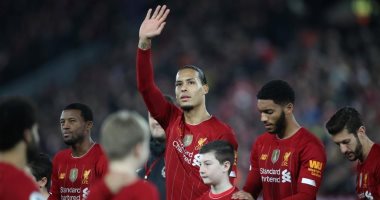 ليفربول يدعم فان دايك قبل خضوعه لجراحة فى الركبة 