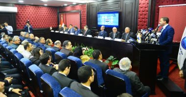 صور .. بدء الجلسة الثالثة للحوار الوطنى للأحزاب لمستقبل وطن بحضور وكيل البرلمان   