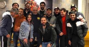 فيديو.. روجينا تحتفل بعيد ميلاد زوجها أشرف زكى و"أوس أوس" بحضور نجوم الفن