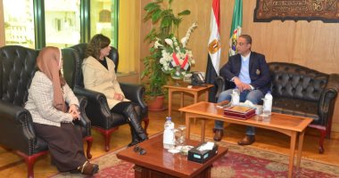 محافظ الفيوم يستقبل وزيرة الهجرة لإطلاق مبادرة "مراكب النجاة"