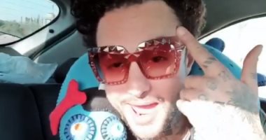 أحمد الفيشاوى يتحول لـ"رابر" ويستعيد ذكرياته مع الغناء.. فيديو وصور