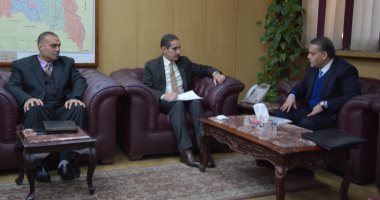صور.. محافظ الغربية يلتقى رئيس قطاع موارد البيانات بمركز معلومات مجلس الوزراء