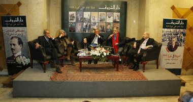 مثقفون يحتفون بإطلاق "أمريكا وثورة 19" لأبو الغار و"مذكرات النفى" لأبو غازى.. صور