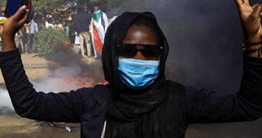 صور.. العالم هذا المساء.. المحتجون فى هونج كونج يستقبلون العام الجديد بمسيرة كبيرة.. وإستمرار المظاهرات فى الهند ضد قانون الجنسية الجديد.. وإحتفالات فى السودان بعد الحكم بإعدام 27 فى قضية المعلم أحمد الخير