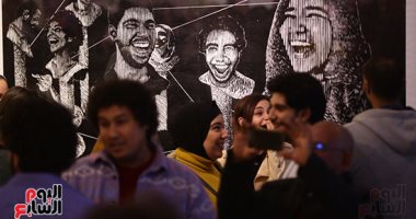 قطاع الفنون التشكيلية يفتتح صالون الشباب فى دورته الـ30.. صور