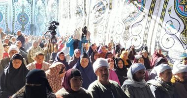 وزيرة الهجرة لأهالى قرية تطون: السيسى خايف على ولاده من الغرق و المهانة
