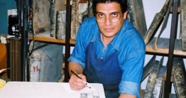 قطاع الفنون التشكيلية يفتتح معرض "ثرى مصر" لأحمد رجب صقر بقاعة أفق.. 5 يناير