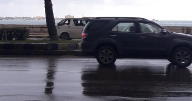 صور.. أمطار غزيرة على مناطق متفرقة بالإسكندرية