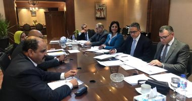 صور.. وزير السياحة والآثار يرأس الاجتماع الأول للجنة الوظائف القيادية