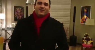 أكرم حسنى يهنئ جمهوره بالعام الجديد 2020 ..فيديو