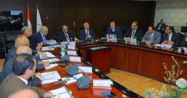 النقل تناقش مع التنمية المحلية ومحافظا الجيزة والقليوبية تطوير الطريق الدائرى