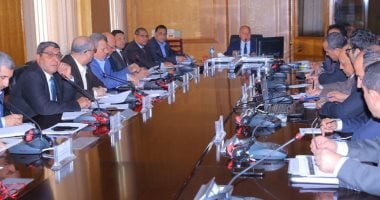 وزير النقل: الراكب سيشهد طفرة كبيرة فى مستوى الخدمة بالسكة الحديد بـ2020