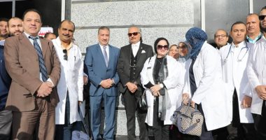 محافظ المنوفية يتفقد القافلة الطبية بتلوانة ويوجه بسرعة تشغيل المركز الطبي 