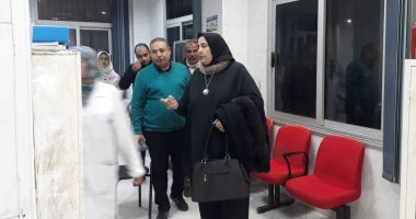 وكيلة صحة كفر الشيخ تحيل المقصرين للتحقيق فى جولات ليلية بالمستشفيات.. صور
