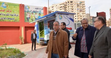 محافظ أسيوط يتفقد مركز خدمة العملاء بخزان مياه غرب ويشيد بالخدمات.. صور